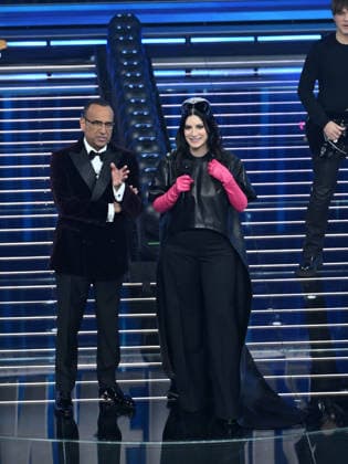 Sanremo, 76th Italian Song Festival - fourth evening. In the photo Laura Pausini, Carlo Conti  Copyright: xAlbertoxTerenghix xPoolxSanremox02x xipa-agency.netx xPoolxSanremox02x IPA_Agency_IPA72117717