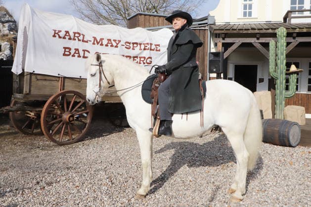 Präsentation des neuen Karl May Casts - Das Tal des Todes Florian Fitz, Präsentation des neuen Karl May Casts Das Tal des Todes, Bad Segeberg, 27.02.2026 Copyright: xEventpressxBecherx