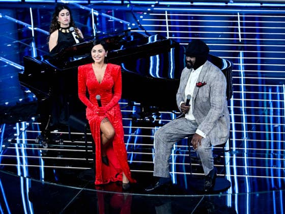 Sanremo, 76th Italian Song Festival. Fourth Evening. Pictured: Serena Brancale, Besame Mucho with Gregory Porter and Delia  Copyright: xMaurizioxD Avanzox xipa-agency.netx xPoolxSanremox02x IPA_Agency_IPA72126367