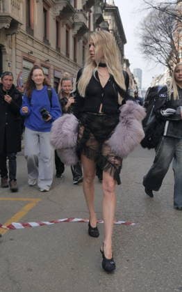 Milan, Milan Women s Fashion Week Fall Winter 2026 27 - Women s Fashion, Fall Winter 2026 27 - Blumarine fashion show - arrivals In the photo: Guest  Copyright: xLucaxPontix xipa-agency.netx xx IPA_Agency_IPA72127095