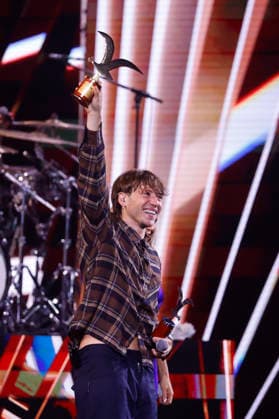 Vina del Mar, February 27, 2026 Singer Paulo Londra receives the golden seagull during his performance at the sixth night of the Vina del Mar Festival 2026 Sebastian Cisternas Aton Chile, Vina del Mar Chile Aton 1129438  Copyright: SEBASTIANxCISTERNAS xATONxCHILE
