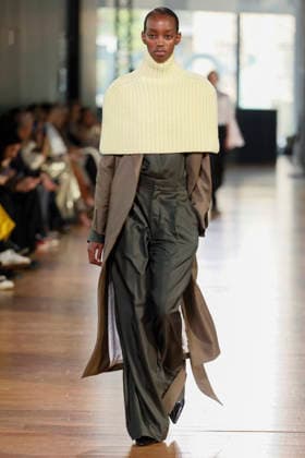 SA SU PHI - runway - Milan Fashion Week - Womenswear Fall Winter 2026 2027 MILAN, ITALY - FEBRUARY 27: a model walks the runway of Sa Su Phi fashion show during the Milan Fashion Week - Womenswear Fall Winter 2026 2027 on February 27, 2026 in Milan, Italy. Photo by Marco Piovanotto Abacapress.com  Copyright: xPiovanottoxMarco ABACAx