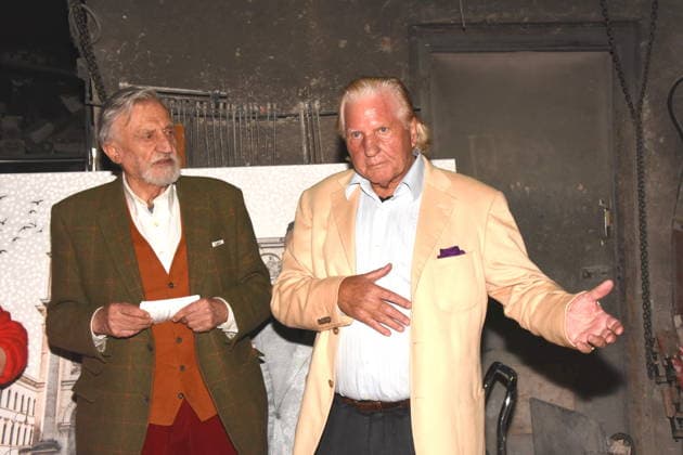 S.D. Karl Prinz von Thurn und Taxis. Kurator Dieter FREIHERR von Stengel Veranstalter Muenchen 27.02.2026 Kunstgiesserei Muenchen Schleissheimerstrasse Titel Malerei, Skulpturen und New Art Vernissage Ein Toter, drei Lebende, hundert Jahre Giesserei: Wenn Kunst dem Algorithmus trotzt Foto Muenchen