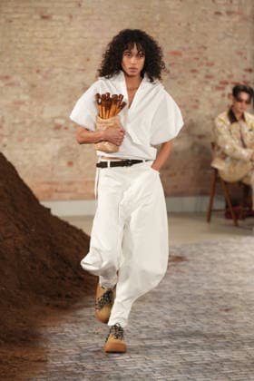 Milano Fashion Week - Women F W 26-27 Moschino fashion show Catwalk Milan, Italy Milano Fashion Week - Women F W 26-27 Moschino fashion show Catwalk Milan, Italy 27th February 2026 SGPItalia id 134549_002 * Not Exclusive  Copyright: xMarcoxErbax