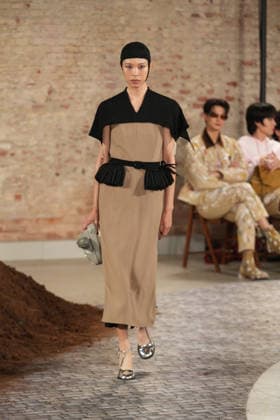 Milano Fashion Week - Women F W 26-27 Moschino fashion show Catwalk Milan, Italy Milano Fashion Week - Women F W 26-27 Moschino fashion show Catwalk Milan, Italy 27th February 2026 SGPItalia id 134549_002 * Not Exclusive  Copyright: xMarcoxErbax