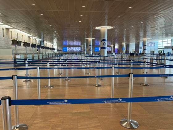 News Themen der Woche KW09 (260228) -- TEL AVIV, Feb. 28, 2026 -- This photo taken on Feb. 28, 2026 shows an interior view at Ben Gurion International Airport near Tel Aviv, Israel. Israel closed its airspace to civilian flights on Saturday following a joint Israeli-U.S. attack on Iran, according to local authorities. The Israeli public was asked not to travel to Ben Gurion International Airport and other airports until further notice. (Photo by Xinhua) ISRAEL-TEL AVIV-AIRSPACE CLOSED-AIRPORT VIEWS GilxCohenxMagen 