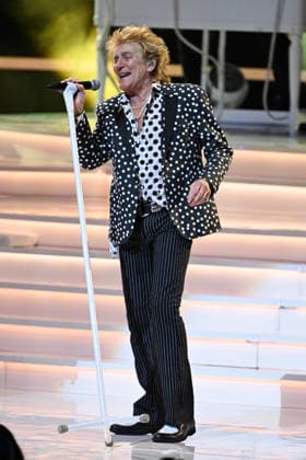 Rod Stewart performs during The One Last Time Tour at Hard Rock Live held at the Seminole Hard Rock Hotel & Casino Featuring: Rod Stewart Where: Hollywood, Florida, United States When: 27 Feb 2026 Credit: Robert Bell INSTARimages EDITORIAL USE ONLY. NOT FOR USE BY NEWSPAPERS BASED IN THE UK. Copyright: xx instar55514377