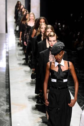 Milan, Milan Women s Fashion Week Fall Winter 2026 2027 - Dolce & Gabbana Fashion Show - Catwalk - Pictured: models on the catwalk  Copyright: xMaurizioxMaulex xipa-agency.netx xMaurizioxMaulex IPA_Agency_IPA72154252