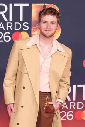 Celebrities attend The BRIT Awards 2026 at Co-op Live in Manchester, England Featuring: Alex Warren Where: Manchester, United Kingdom When: 28 Feb 2026 Credit: Alex Cropper Cover Images **For editorial use only. Mandatory credit: SIPA USA.** EDITORIAL USE ONLY. NOT FOR USE BY NEWSPAPERS BASED IN THE UK. Copyright: xx coverimg55515024