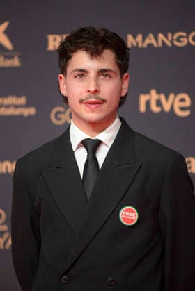 Red carpet of the Goya Awards 2026 Actor Omar Banana poses on the red carpet of the 40th edition of the Goya Awards, at the Auditori del Centre de Convencions Internacionals, on February 28, 2026, in Barcelona, Cataluna Spain The awards are given annually by the Academy of Motion Picture Arts and Sciences of Spain AACCE with the aim of rewarding the best professionals in each of the various technical and creative specialties of Spanish cinema 28 FEBRUARY 2026 RED CARPET BARCELONA GOYA AWARDS CINEMA AWARDS Barcelona Catalunya Barcelona Catalunya Catalunya Spain  Copyright: xAlbertoxParedesx 7327818