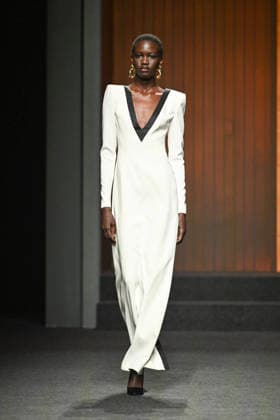 Milan, Milan Women s Fashion Week Fall Winter 2026 27 - Women s Fashion, Fall Winter 2026 27 - Luisa Spagnoli fashion show - catwalk in the photo: model  Copyright: xSimonaxChiocciax xipa-agency.netx xFotosickix IPA_Agency_IPA72167886