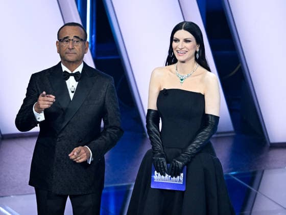 Sanremo, 76th Italian Song Festival. Fifth Final Night. Pictured: Carlo Conti and Laura Pausini.  Copyright: xMaurizioxD Avanzox xipa-agency.netx xPoolxSanremox02x IPA_Agency_IPA72174906