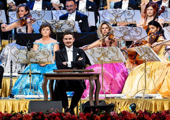 28.02.2026, xlakx, Entertainment, Andre Rieu - Tour 2026 v.l. Andre Rieu auf seiner Tour der Uber Arena Berlin. Berlin