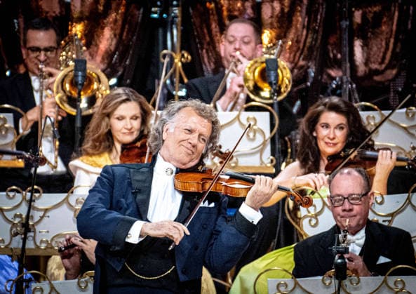 28.02.2026, xlakx, Entertainment, Andre Rieu - Tour 2026 v.l. Andre Rieu auf seiner Tour der Uber Arena Berlin. Berlin