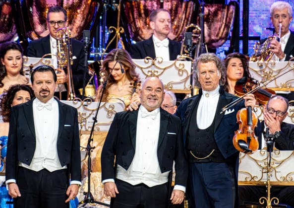 28.02.2026, xlakx, Entertainment, Andre Rieu - Tour 2026 v.l. Andre Rieu auf seiner Tour der Uber Arena Berlin. Berlin