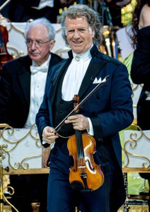 28.02.2026, xlakx, Entertainment, Andre Rieu - Tour 2026 v.l. Andre Rieu auf seiner Tour der Uber Arena Berlin. Berlin