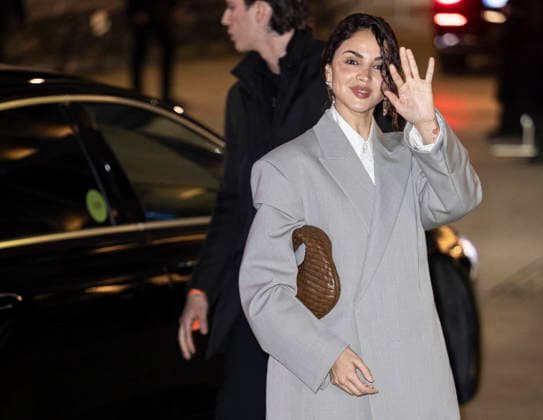 Bottega Veneta - Guest - Milan Fashion Week - Womenswear Fall Winter 2026 2027 MILAN, ITALY - FEBRUARY 28: Eiza González arrives to Bottega Veneta fashion show during the Milan Womenswear Fall Winter 2026 2027 Fashion Week on February 28, 2026 in Milan, Italy. Photo by Marco Piovanotto Abacapress.com Milan Italy  Copyright: xPiovanottoxMarco ABACAx