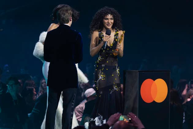Olivia Dean at the Brit Awards 2026 Olivia Dean receives an award at the Brit Awards 2026 at the Co-Op Live, Manchester, England, 28th February 2026, Credit:Mike Gray Avalon  Copyright: xMikexGrayx xAvalonx 1079163290
