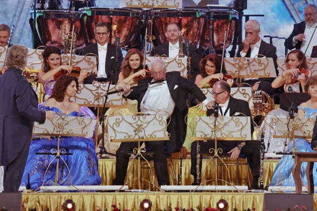 28.02.2026, AndrŽ Rieu, Geiger, im Konzert mit Orchester live in der Uber Arena, Berlin, Walzer, Berlin