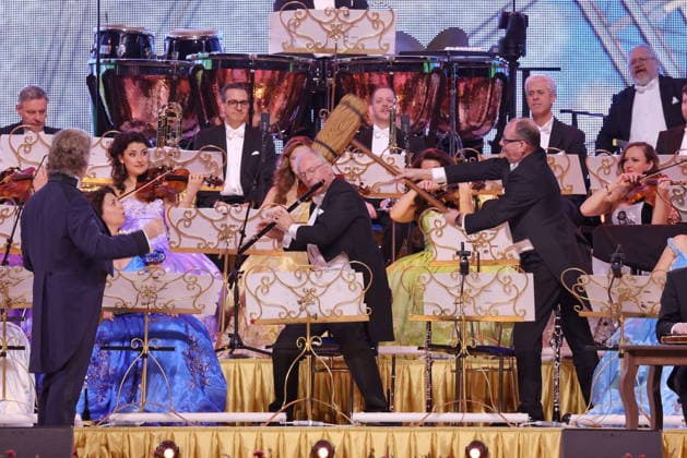 28.02.2026, AndrŽ Rieu, Geiger, im Konzert mit Orchester live in der Uber Arena, Berlin, Walzer, Berlin