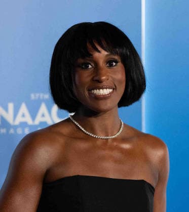 February 28, 2026, Pasadena, Califorina, United States: Issa Rae arrives on the red carpet of the 57th NAACP Image Awards at the Pasadena Convention Center in Pasadena California on February 28th 2026. Pasadena United States - ZUMAt169 20260228_zep_t169_032 Copyright: xConnorxTerryx