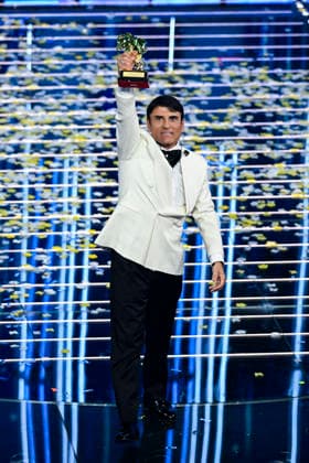 76th Italian Song Festival of Sanremo Final Evening - Prizegiving Teatro Ariston - Sanremo, Italy Sal Da Vinci 76th Italian Song Festival of Sanremo Final Evening - Prizegiving Teatro Ariston - Sanremo, Italy 28th February 2026 SGPItalia id 134399_077 Not Exclusive  Copyright: xAlfonsoxCatalano SGPx