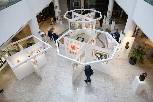 FLECHA Madrid 2026 Works exhibited during the celebration of the fair FLECHA Madrid 2026, in the Arturo Soria Plaza Shopping Center, on March 1, 2026, in Madrid Spain More than 50 national and international artists with about 500 works of different techniques take part in this edition of FLECHA, the Fair of Liberation of Commercial Spaces Towards Art, which in 2026 celebrates its 36th edition The main objective of FLECHA is to bring the work of contemporary artists to the general public through an accessible exhibition, transferring the works of conventional art galleries to a place like the Arturo Soria Plaza Shopping Center 01 MARCH 2026 ART EXHIBITION COMMERCIAL CENTER Jesús Hellí Madrid Madrid Espana  Copyright: xJesusxHellinx 7329193