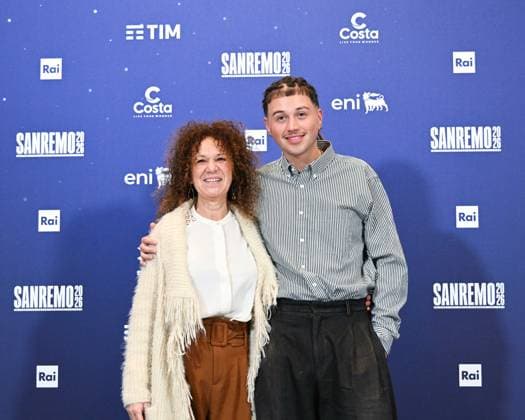 Sanremo, 76th Italian Song Festival - 2026 winners photocall. Pictured: Sayf with her mother.  Copyright: xManuelexMangiarottix xipa-agency.netx xManuelexMangiarottix IPA_Agency_IPA72211427