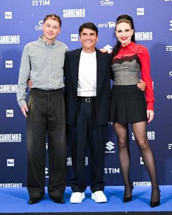 Sanremo, 76th Italian Song Festival - Photocall of the 2026 winners. Pictured: Sayf, Carlo Conti, Ditonellapiaga.  Copyright: xManuelexMangiarottix xipa-agency.netx xManuelexMangiarottix IPA_Agency_IPA72211312