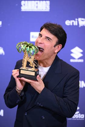 March 1, 2026, Sanremo, Rome, Italia: The winner of the festival, Italian singer Sal Da Vinci, poses during a photocall at the 76th Sanremo Italian Song Festival, Sanremo, Italy, 01 March 2026. The 76th Sanremo Italian Song Festival started on 24 February and concluded on the evening of 28 February 2026.....1 Mar 2026 Sanremo Italia  - ZUMAa289 20260301_zia_a289_280 Copyright: xMariaxLauraxAntonellix