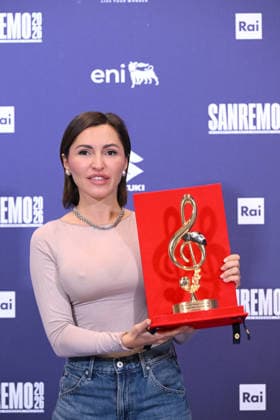 March 1, 2026, Sanremo, Rome, Italia: Serena Brancale poses with the Sala Stampa Lucio Dalla award during a photocall at the 76th Sanremo Italian Song Festival, Sanremo, Italy, 01 March 2026. The 76th Sanremo Italian Song Festival started on 24 February and concluded on the evening of 28 February 2026.....1 Mar 2026 Sanremo Italia  - ZUMAa289 20260301_zia_a289_297 Copyright: xMariaxLauraxAntonellix