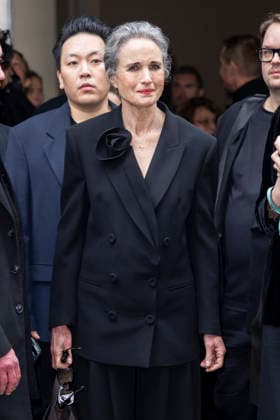 ARMANI - Guest arrivals - Milan Fashion Week - Womenswear Fall Winter 2026 2027 MILAN, ITALY - FEBRUARY 28: Andie MacDowell arrives to Armani fashion show during the Milan Womenswear Fall Winter 2026 2027 Fashion Week on March1st, 2026 in Milan, Italy. Photo by Marco Piovanotto Abacapress.com  Copyright: xPiovanottoxMarco ABACAx