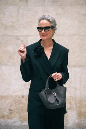 Milano Fashion Week - Women F W 26-27 Giorgio Armani fashion show Arrivals Milan, Italy Andie Macdowell Milano Fashion Week - Women F W 26-27 Giorgio Armani fashion show Arrivals Milan, Italy 1st March 2026 SGPItalia id 134512_002 * Not Exclusive  Copyright: xLorenzoxBaroncelli SGPx