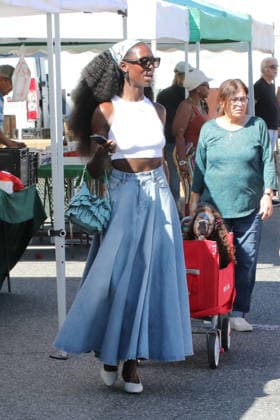 Celebrities enjoy their Sunday shopping at the local Farmers Market Featuring: Jodie Turner Smith Where: Studio City, California, United States When: 01 Mar 2026 Credit: H2Y INSTARimages EDITORIAL USE ONLY. NOT FOR USE BY NEWSPAPERS BASED IN THE UK. Copyright: xx instar55519612