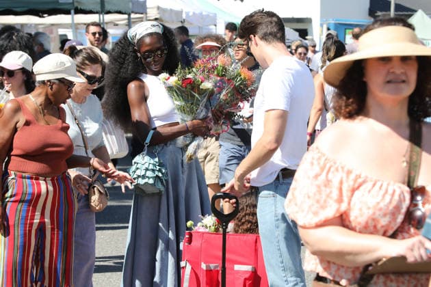 Celebrities enjoy their Sunday shopping at the local Farmers Market Featuring: Jodie Turner Smith Where: Studio City, California, United States When: 01 Mar 2026 Credit: H2Y INSTARimages EDITORIAL USE ONLY. NOT FOR USE BY NEWSPAPERS BASED IN THE UK. Copyright: xx instar55519613
