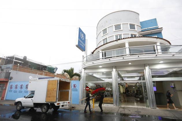 Funeral preparations are underway, believed to be for the slain cartel leader El Mencho in Guadalajara GUADALAJARA, MEXICO - MARCH 1: Employees unload a floral arrangement outside the La Paz funeral home as Mexican Army members take security measures near the funeral home, where the body of Nemesio Oseguera Cervantes, the leader of the Jalisco New Generation Cartel (CJNG) known as El Mencho , is believed to be located in Guadalajara, Jalisco, Mexico, on March 1, 2026. Stringer Anadolu Guadalajara Mexico. Editorial use only. Please get in touch for any other usage.  Copyright: x2026xAnadoluxStringerx