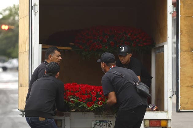 Funeral preparations are underway, believed to be for the slain cartel leader El Mencho in Guadalajara GUADALAJARA, MEXICO - MARCH 1: Employees unload a floral arrangement outside the La Paz funeral home as Mexican Army members take security measures near the funeral home, where the body of Nemesio Oseguera Cervantes, the leader of the Jalisco New Generation Cartel (CJNG) known as El Mencho , is believed to be located in Guadalajara, Jalisco, Mexico, on March 1, 2026. Stringer Anadolu Guadalajara Mexico. Editorial use only. Please get in touch for any other usage.  Copyright: x2026xAnadoluxStringerx