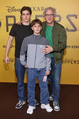 01.03.2026 , Kai Lentrodt mit Söhnen Johann Bochardt-Fernandez und Samuel Bochardt-Fernandez zum exklusiven Special Screening des rasanten Animationsabenteuers Hoppers, Zoopalast, Berlin, Berlin Deutschland, Germany