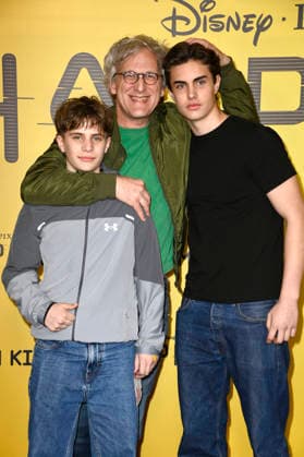 Kai Lentrodt mit Patenkindern Samuel Bochardt-Fernandez und Johann Bochardt-Fernandez beim Special Screening des Animationsfilms Hoppers im Zoo Palast. Berlin, 01.03.2.2026