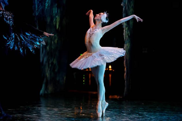 professional ballerina dances in a classical performance Saint Petersburg, Saint Petersburg, Russia CR_YFCG260301-1975723-01 ,model released, Symbolfoto
