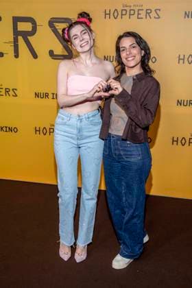 abb Klaudia Giez und Clarissa Correa da Silva auf dem schwarzen Teppich beim Special Screening von Hoppers im Zoo Palast Berlin Sonntag 01.03.2026 in Berlin Berlin Deutschland