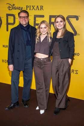 abb Max Giermann, Alina Khani, Martina Hill auf dem schwarzen Teppich beim Special Screening von Hoppers im Zoo Palast Berlin Sonntag 01.03.2026 in Berlin Berlin Deutschland