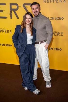 abb Patricia Strasburger und Sascha Kekez auf dem schwarzen Teppich beim Special Screening von Hoppers im Zoo Palast Berlin Sonntag 01.03.2026 in Berlin Berlin Deutschland