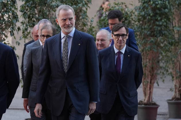 The King inaugurates the MWC Barcelona 2026 King Felipe VI and the President of the Generalitat, Salvador Illa d , during the inauguration of the Mobile World Congress Barcelona 2026, at the Fira de Barcelona, on March 2, 2026, in L Hospitalet de Llobregat, Barcelona, Catalonia Spain The MWC Barcelona 2026, which celebrates its 20th edition in Barcelona between 2 and 5 March, has as its main themes smart grids, digital sovereignty and the redefinition of the operating model 02 MARCH 2026 L Hospitalet de Llobregat, Barce L Hospitalet de Llobregat, Barce Espana Copyright: xDavidxZorrakinox 7330817
