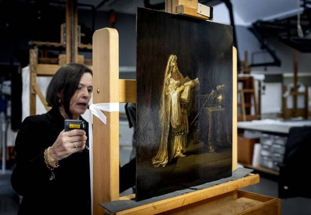 AMSTERDAM - Researchers explain the newly discovered 1633 work The Vision of Zechariah in the Temple by painter Rembrandt van Rijn in the studio building of the Rijksmuseum. KOEN VAN WEEL ANP netherlands out - belgium out  Copyright: xx x552223215x originalFilename: 552223215.jpg