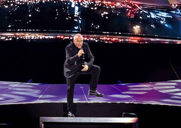 02.03.2026, xlakx, Entertainment, Eros Ramazzotti - Una Storia Importante - World Tour v.l.Eros Ramazzotti auf seiner World Tour Una Storia Importante in der Uber Arena Berlin. Berlin