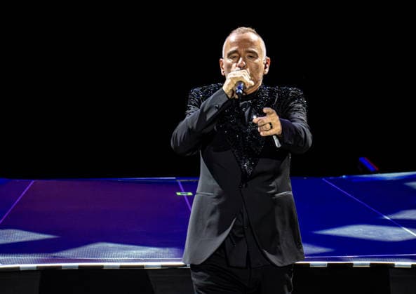 02.03.2026, xlakx, Entertainment, Eros Ramazzotti - Una Storia Importante - World Tour v.l.Eros Ramazzotti auf seiner World Tour Una Storia Importante in der Uber Arena Berlin. Berlin