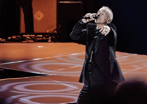 02.03.2026, xlakx, Entertainment, Eros Ramazzotti - Una Storia Importante - World Tour v.l.Eros Ramazzotti auf seiner World Tour Una Storia Importante in der Uber Arena Berlin. Berlin