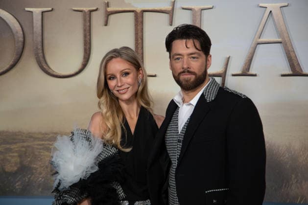 Sammie Russell and Richard Rankin arrive on the red carpet at the premiere of Starz Outlander Season 8 at Alice Tully Hall on March 2, 2026 in New York City.  NYP20260302509 SERENAxXUxNING