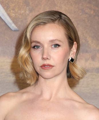 Outlander Season 8 Premiere Lauren Lyle attending the Outlander Season 8 Premiere held at Alice Tully Hall on March 2, 2026 in New York City, NY New York City Alice Tully Hall NY USA Copyright: xStevenxBergman AFF-USA.COMx